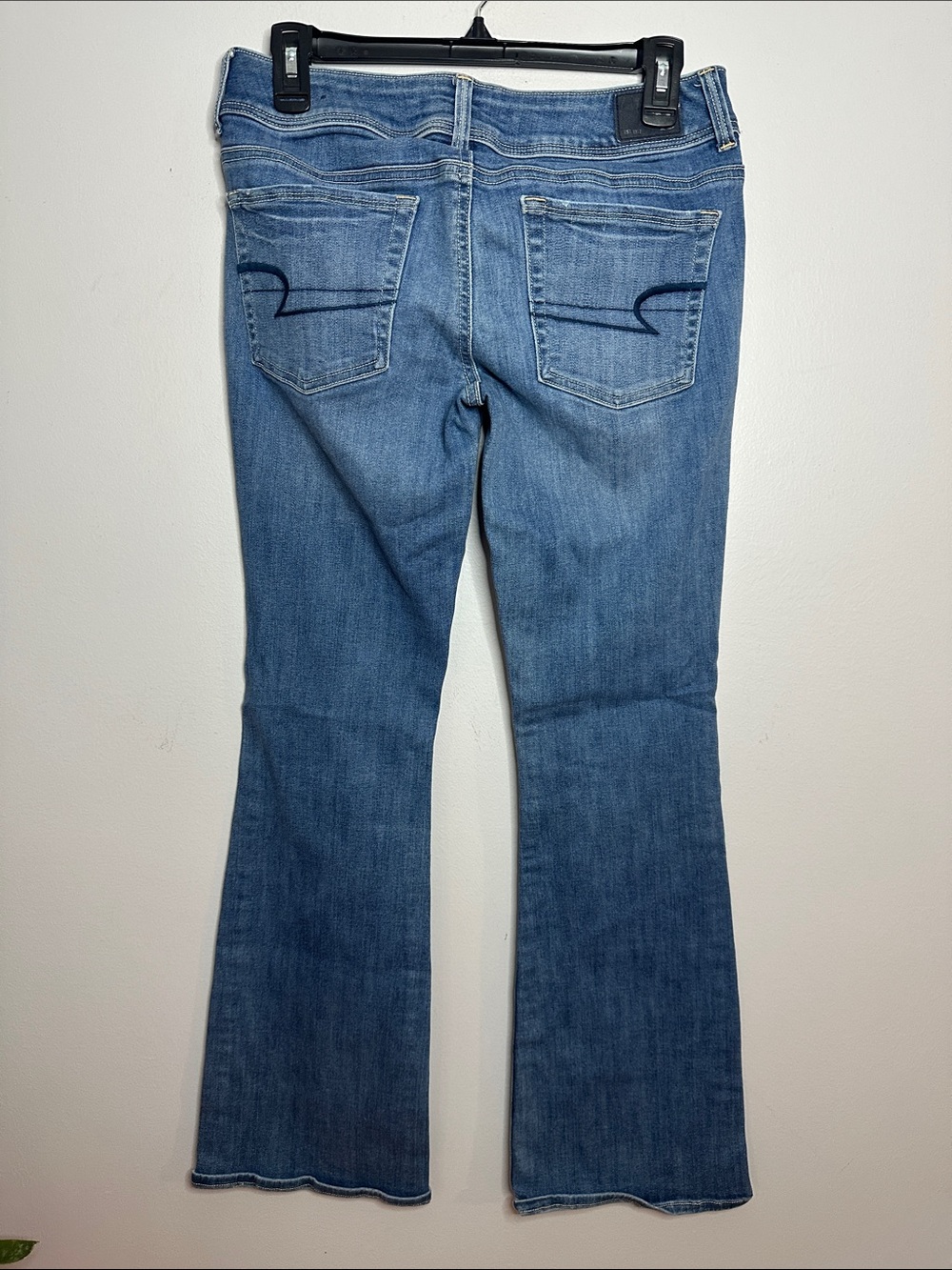 American Eagle Outfitters Light Blue Flare Jeans size 8 - Picture 3 of 6